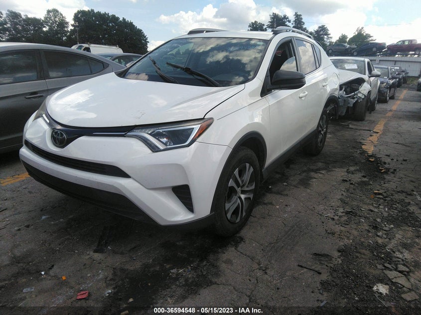 VIN JTMZFREV8JJ186851 2018 TOYOTA RAV4 LE
