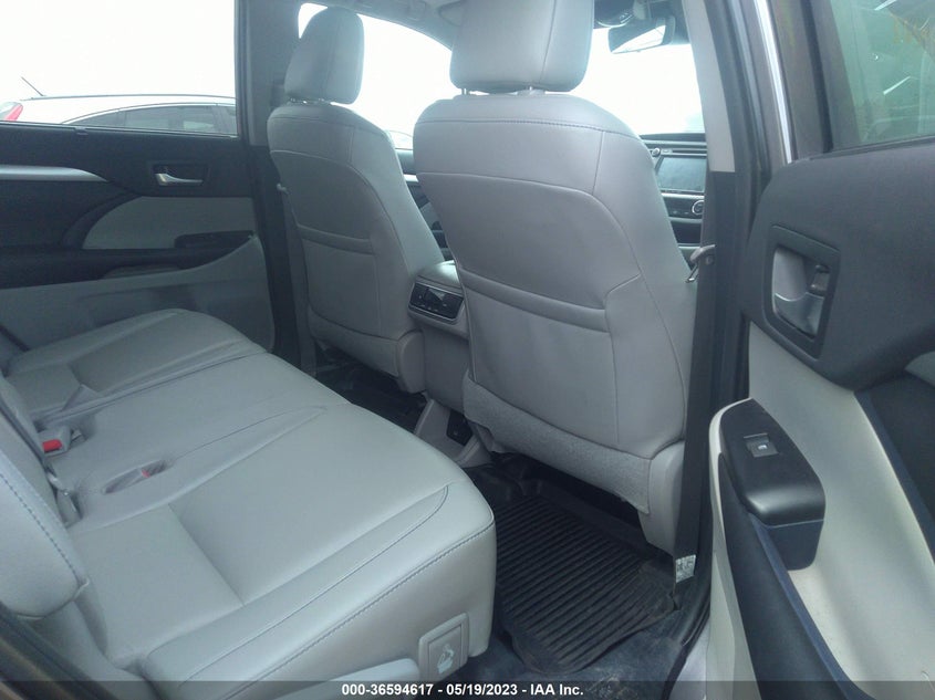 VIN 5TDJZRFH4KS718288 2019 TOYOTA HIGHLANDER SE/XLE