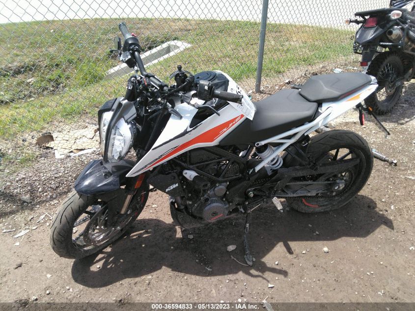 2022 KTM 390 DUKE MD2JPJ40XNC235991