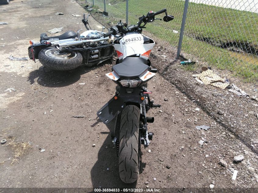 2022 KTM 390 DUKE MD2JPJ40XNC235991
