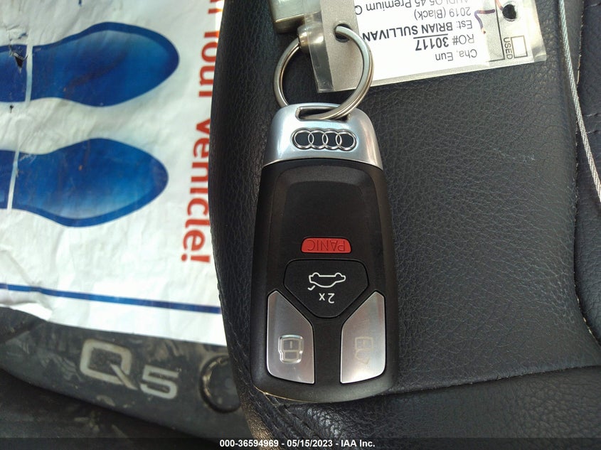 VIN WA1ANAFY1K2049119 2019 AUDI Q5 PREMIUM