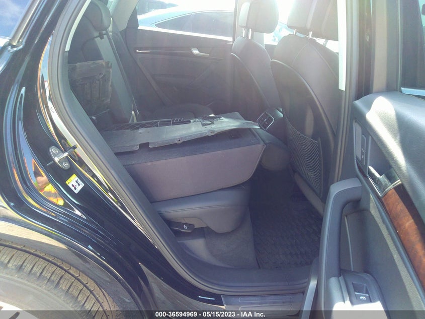 VIN WA1ANAFY1K2049119 2019 AUDI Q5 PREMIUM