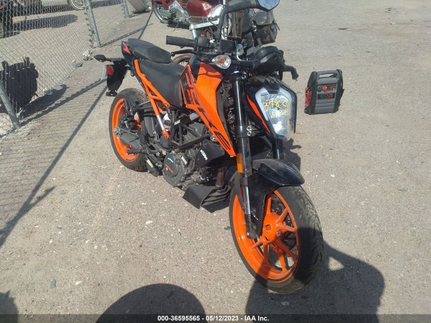 2022 KTM 200 DUKE - MD2JPC40XNC037634