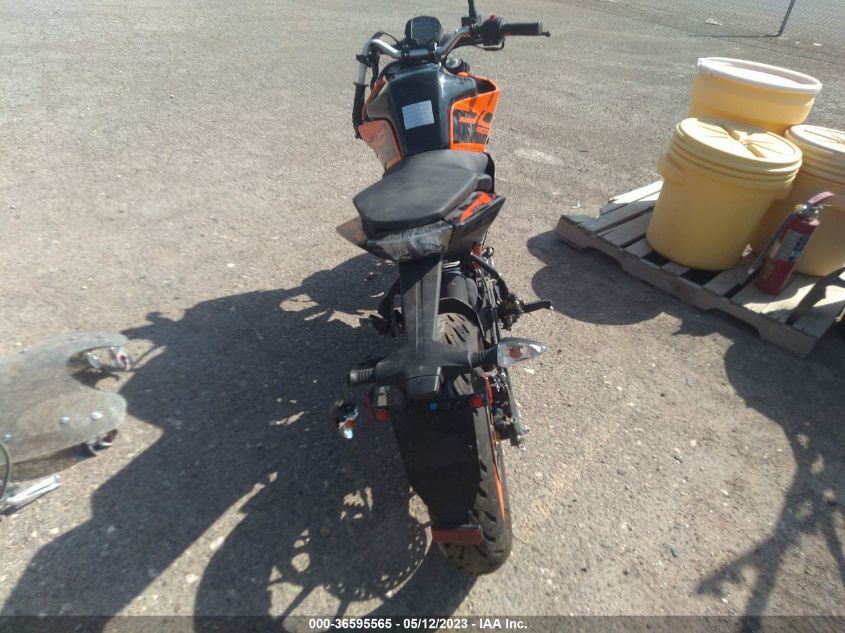 2022 KTM 200 DUKE MD2JPC40XNC037634
