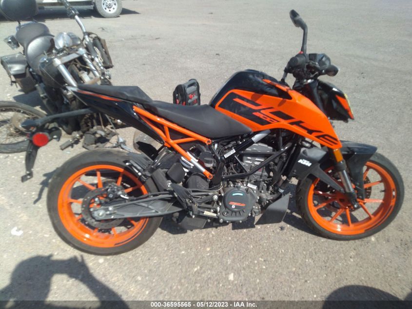 2022 KTM 200 DUKE MD2JPC40XNC037634