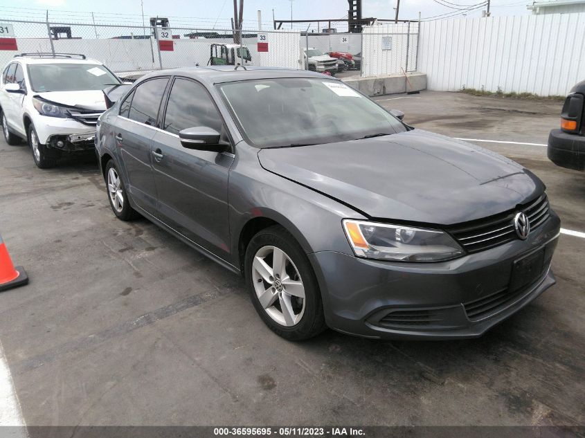 2014 VOLKSWAGEN JETTA SEDAN TDI W/PREMIUM - 3VWLL7AJXEM404655