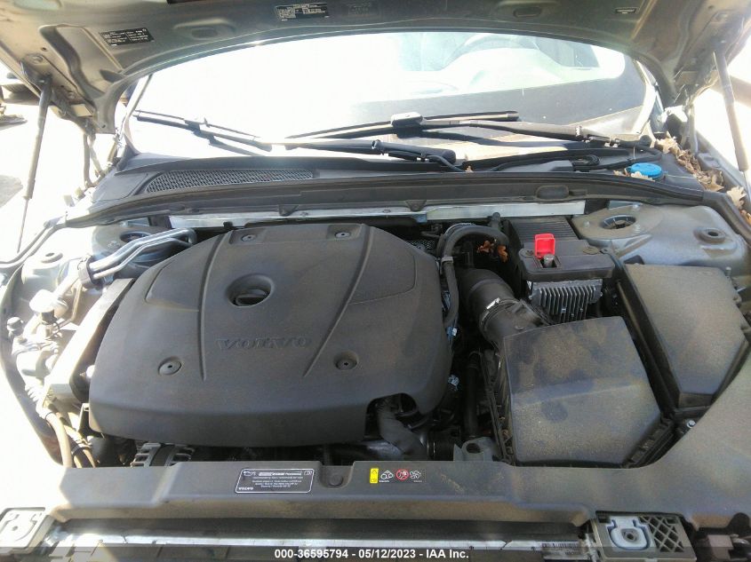 2019 VOLVO S60 MOMENTUM - 7JR102FK5KG002637