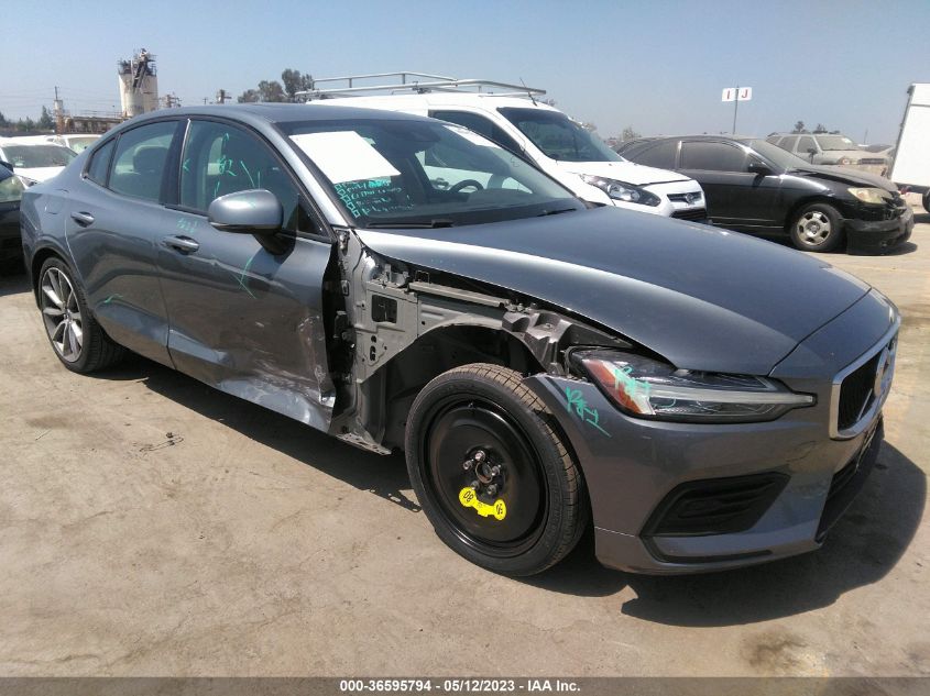 2019 VOLVO S60 MOMENTUM - 7JR102FK5KG002637