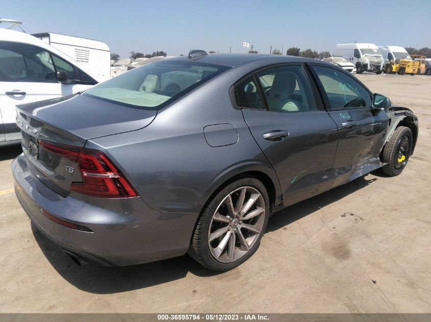 2019 VOLVO S60 MOMENTUM - 7JR102FK5KG002637