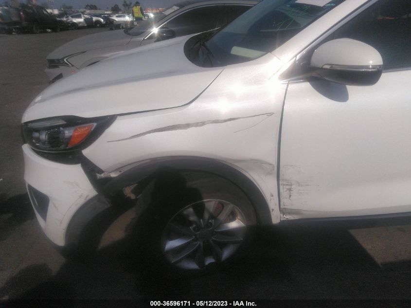 2017 KIA SORENTO LX - 5XYPG4A38HG282775