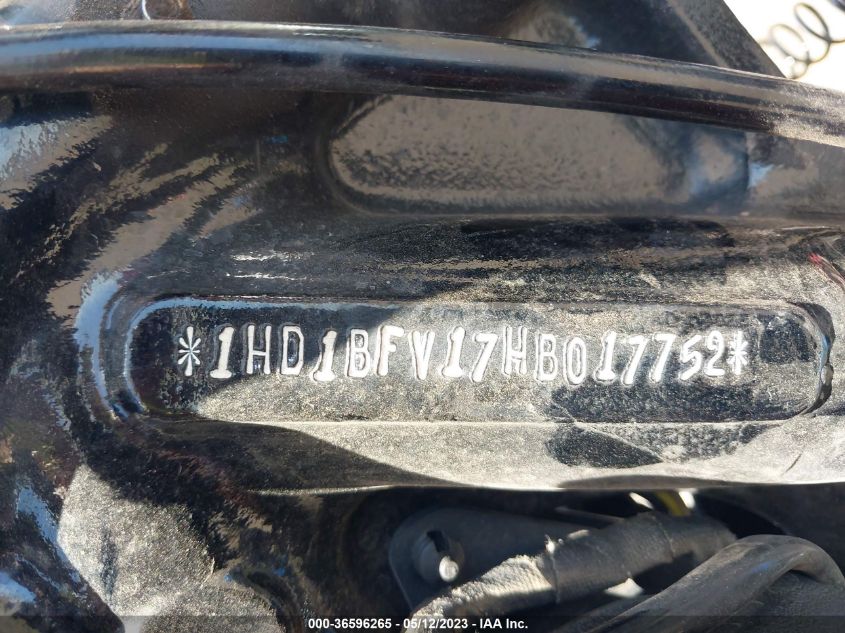 2017 HARLEY-DAVIDSON FXSB BREAKOUT - 1HD1BFV17HB017752