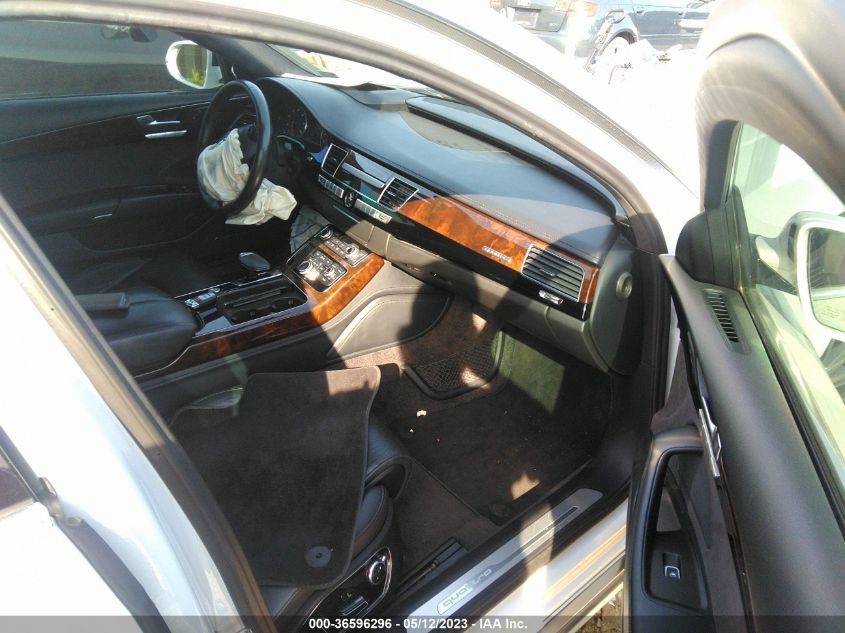 2015 AUDI A8 L 4.0T - WAU32AFD3FN033431
