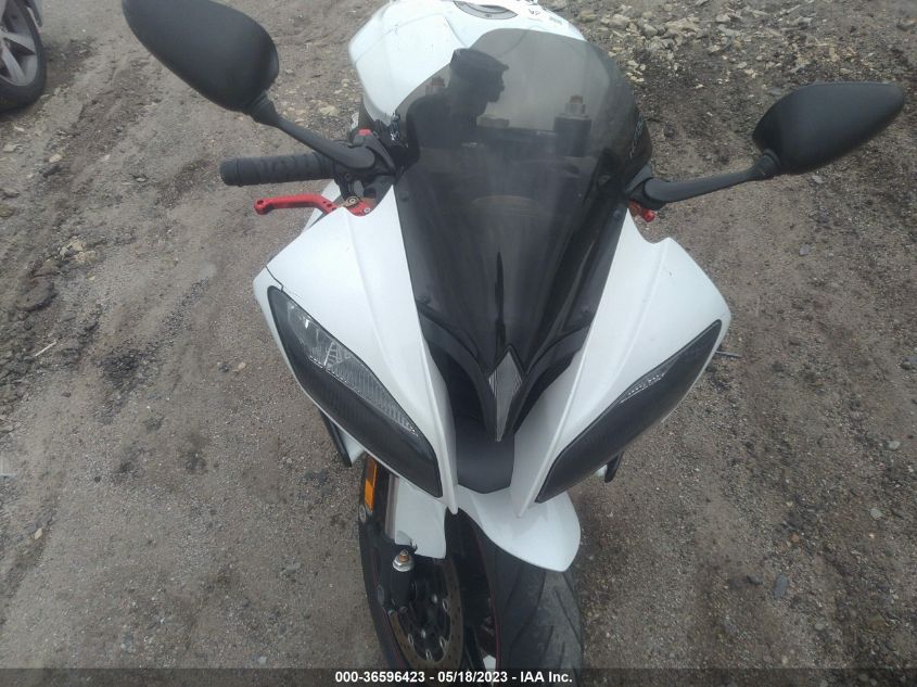 2012 YAMAHA YZFR6 JYARJ16E8CA024165