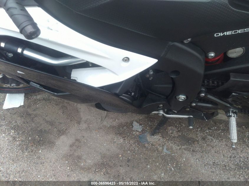 2012 YAMAHA YZFR6 JYARJ16E8CA024165