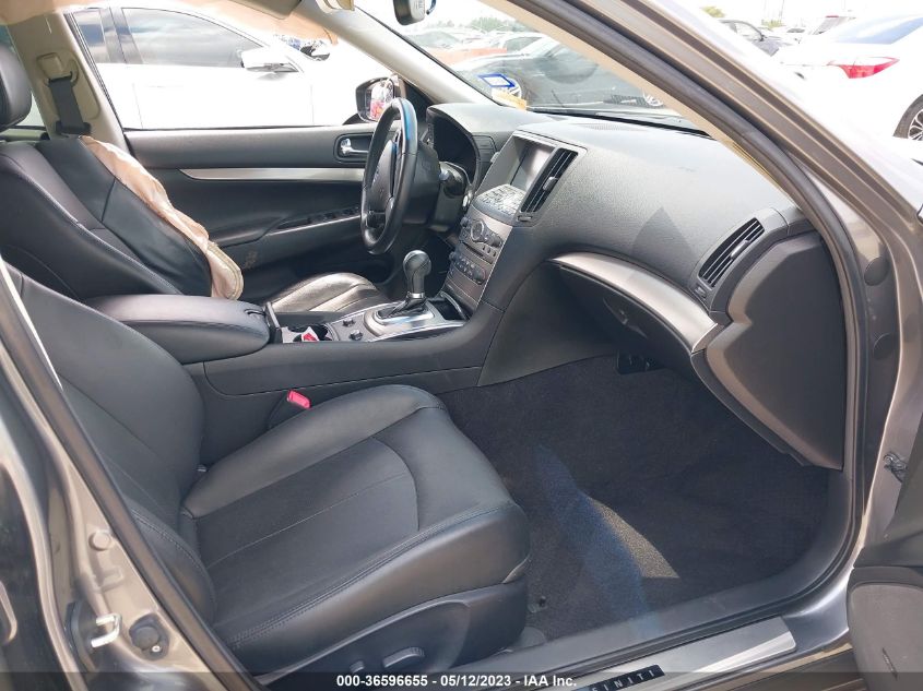 2015 INFINITI Q40 JN1CV6AP5FM580590