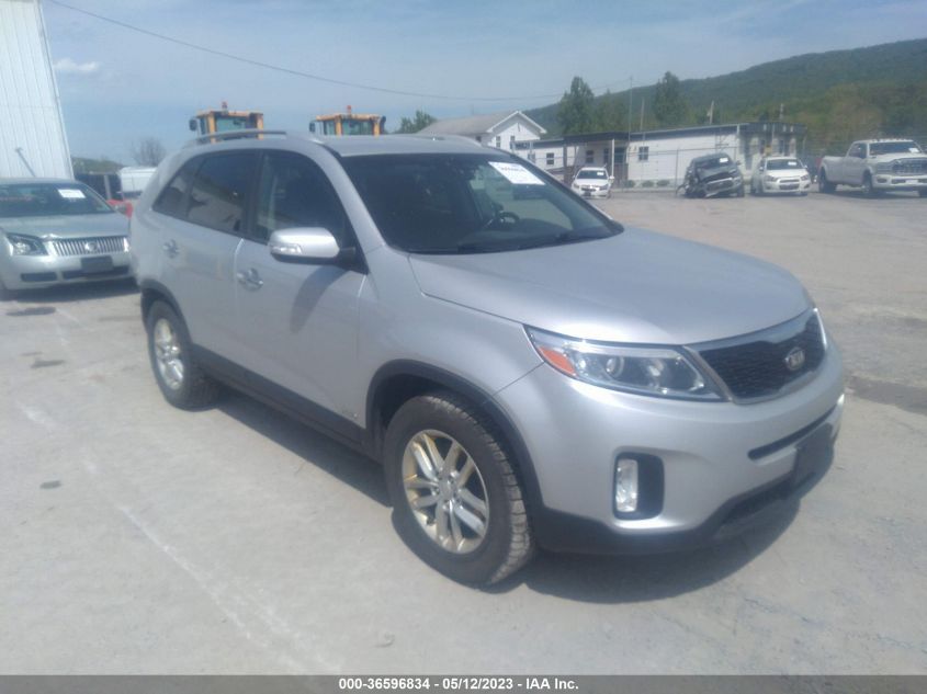 2014 KIA SORENTO LX - 5XYKTCA68EG476065