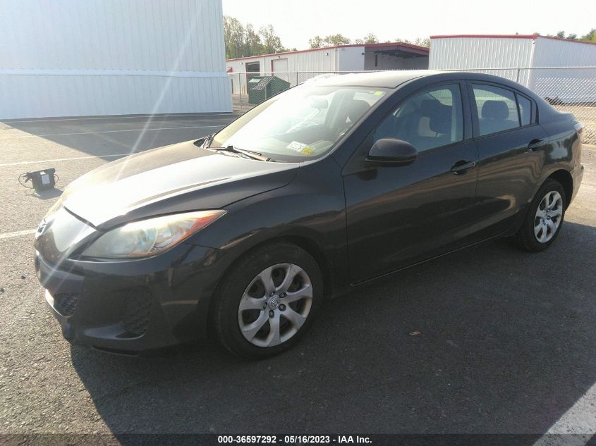 2013 MAZDA MAZDA3 I SPORT - JM1BL1U88D1709300