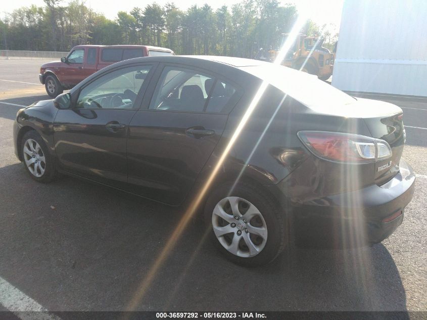2013 MAZDA MAZDA3 I SPORT - JM1BL1U88D1709300