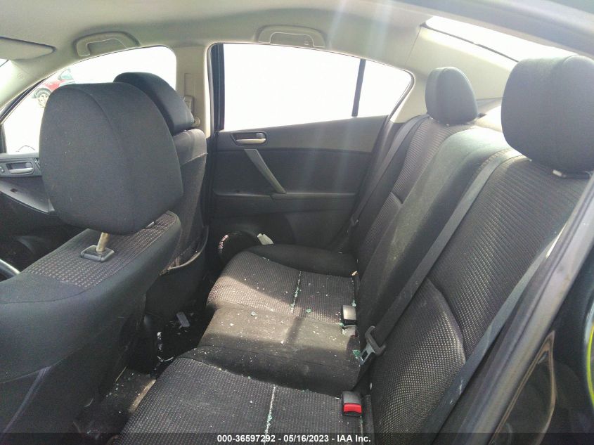 2013 MAZDA MAZDA3 I SPORT - JM1BL1U88D1709300