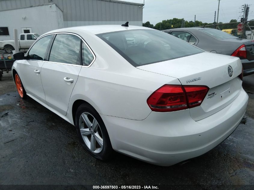 2013 VOLKSWAGEN PASSAT SE - 1VWBP7A39DC112142