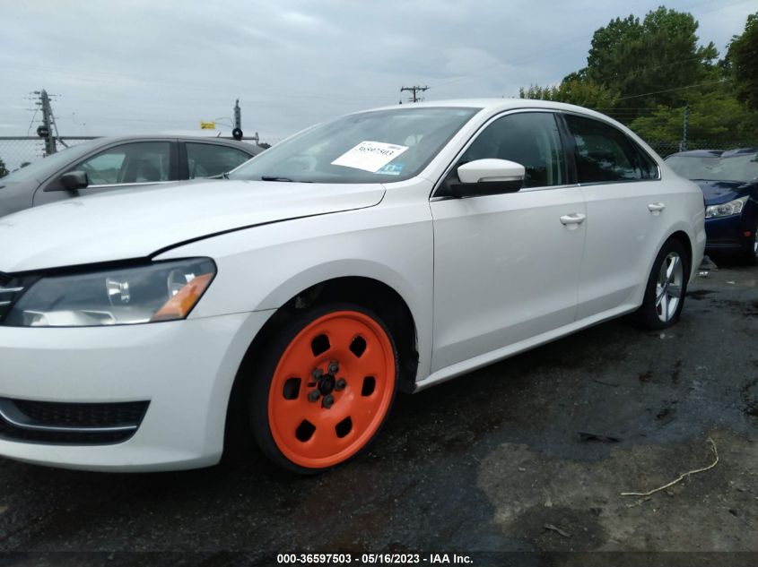 2013 VOLKSWAGEN PASSAT SE - 1VWBP7A39DC112142