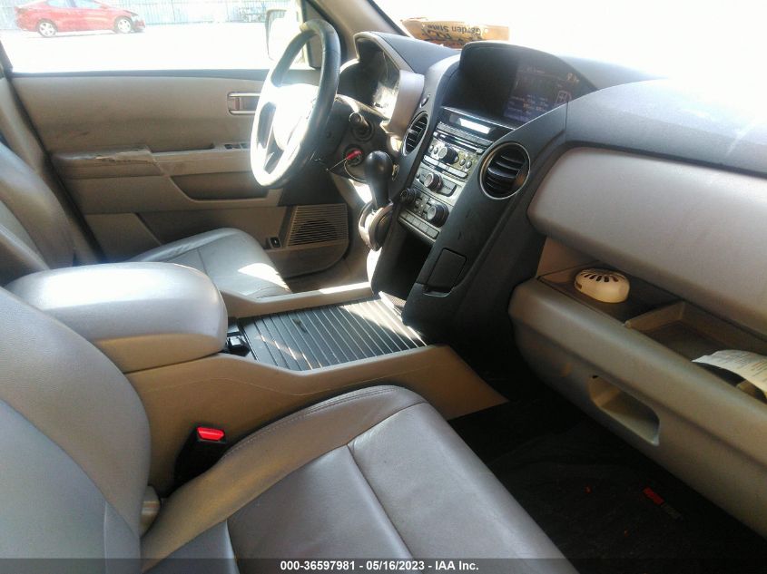 2014 HONDA PILOT LX - 5FNYF4H28EB021878