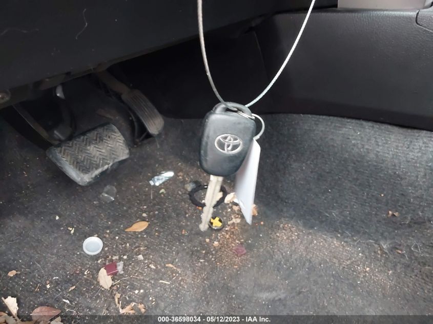 2017 TOYOTA RAV4 XLE - 2T3WFREV7HW354008