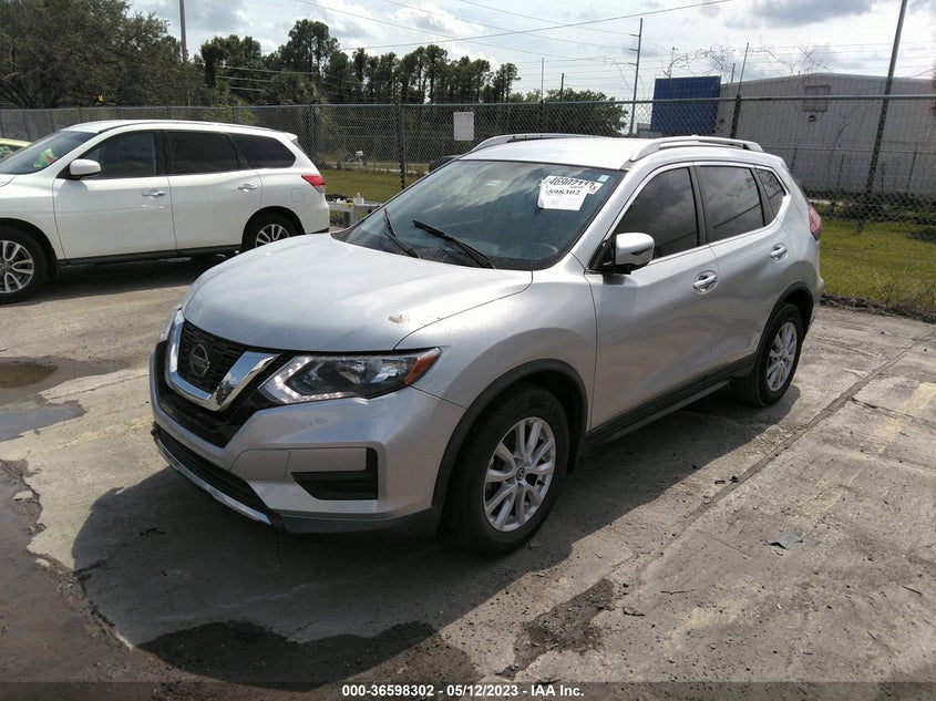 VIN KNMAT2MT3JP620555 2018 NISSAN ROGUE SV