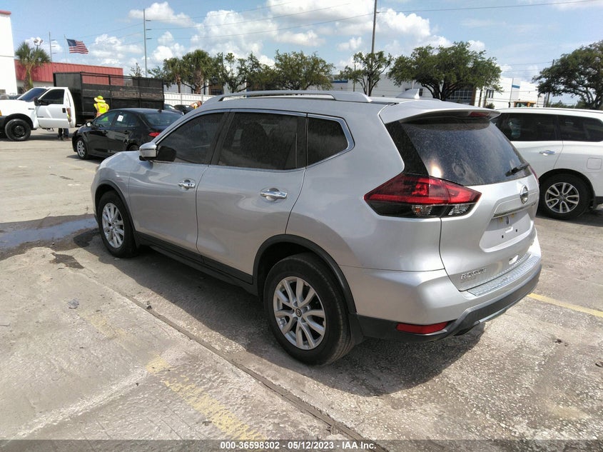 VIN KNMAT2MT3JP620555 2018 NISSAN ROGUE SV