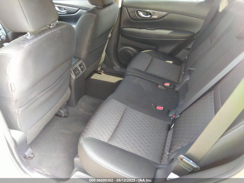 VIN KNMAT2MT3JP620555 2018 NISSAN ROGUE SV