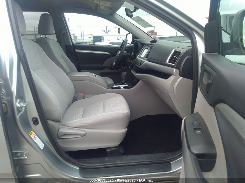 2015 TOYOTA HIGHLANDER LE - 5TDZARFH5FS015427