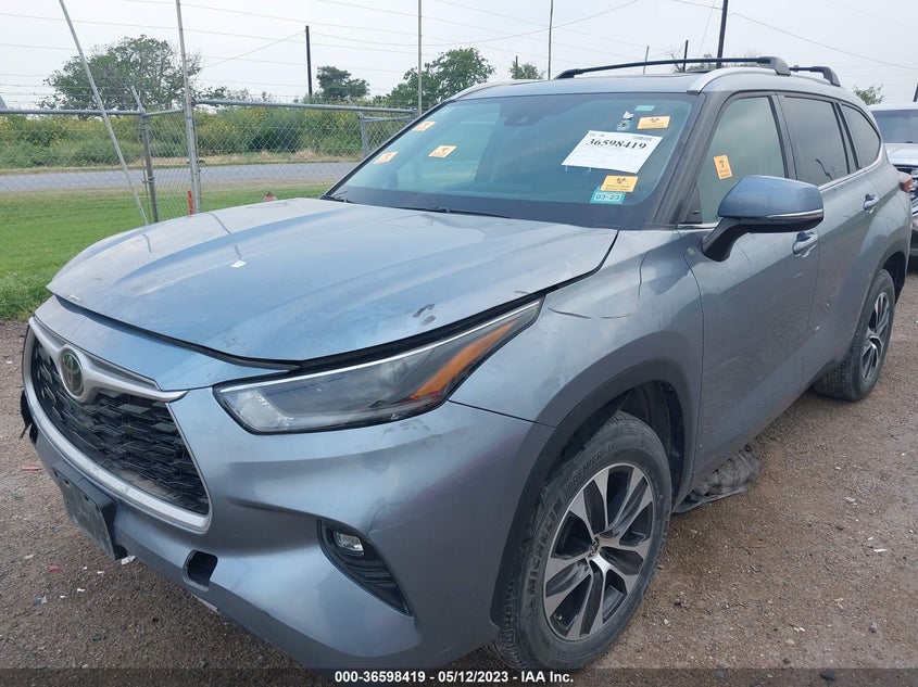 VIN 5TDGZRAH5MS033477 2021 TOYOTA HIGHLANDER XLE