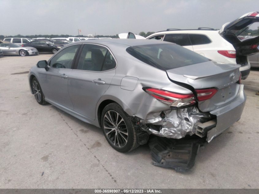 2018 TOYOTA CAMRY LE/SE/XLE/L - 4T1B11HK7JU564557