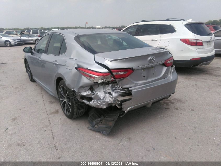 2018 TOYOTA CAMRY LE/SE/XLE/L - 4T1B11HK7JU564557