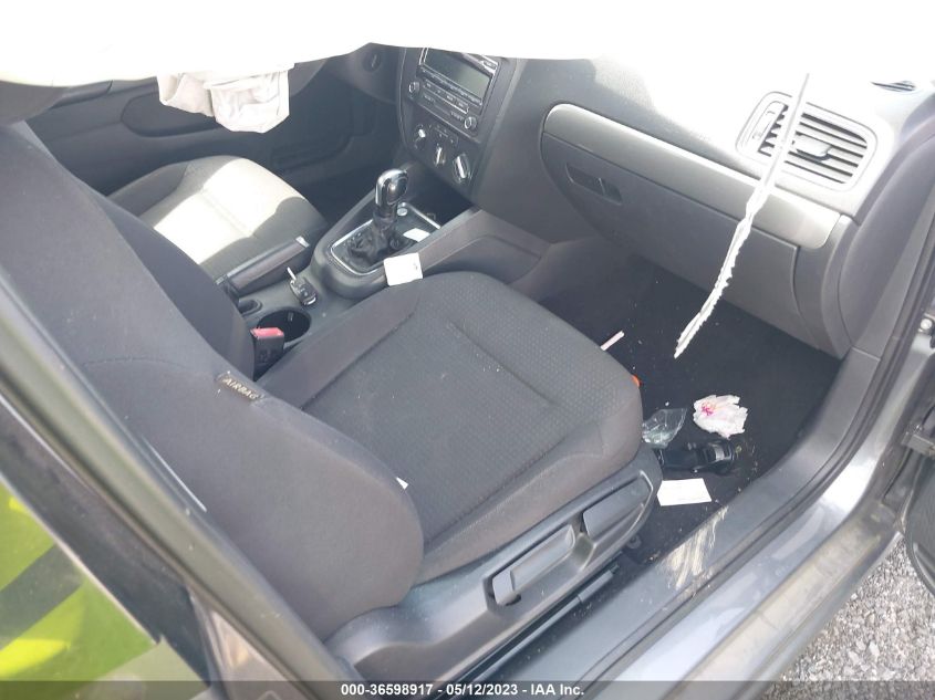 2015 VOLKSWAGEN JETTA SEDAN 1.8T SE - 3VWD17AJ1FM263194