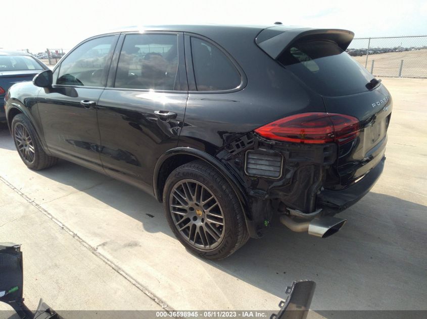 2017 PORSCHE CAYENNE WP1AA2A21HKA90027