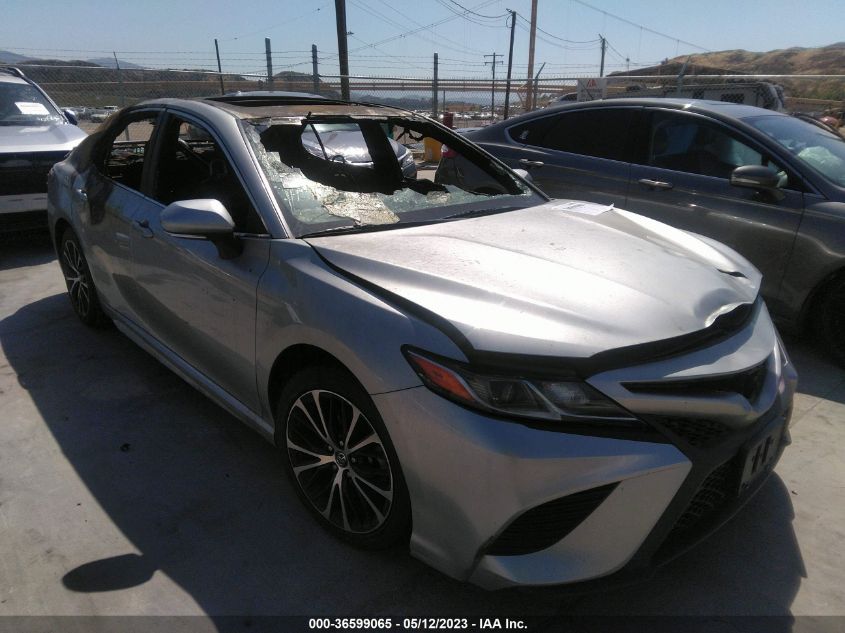 2018 TOYOTA CAMRY SE - 4T1B11HK5JU043918