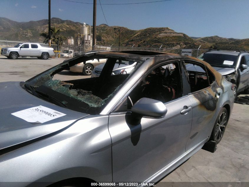 2018 TOYOTA CAMRY SE - 4T1B11HK5JU043918