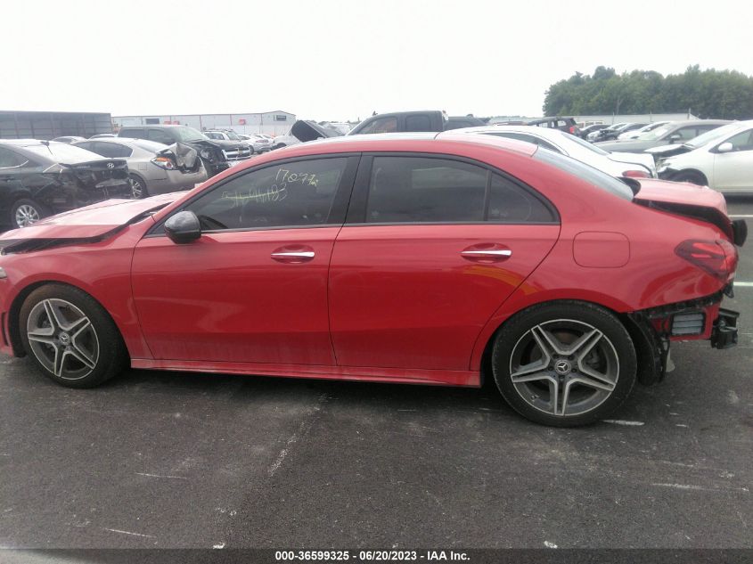 2019 MERCEDES-BENZ A-CLASS A 220 WDD3G4FB8KW017479