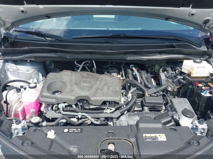 VIN 5TDYRKEC2MS050098 2021 TOYOTA SIENNA XLE