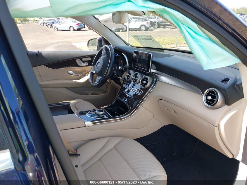 VIN WDC0G4JB0KF532006 2019 MERCEDES-BENZ GLC GLC 300
