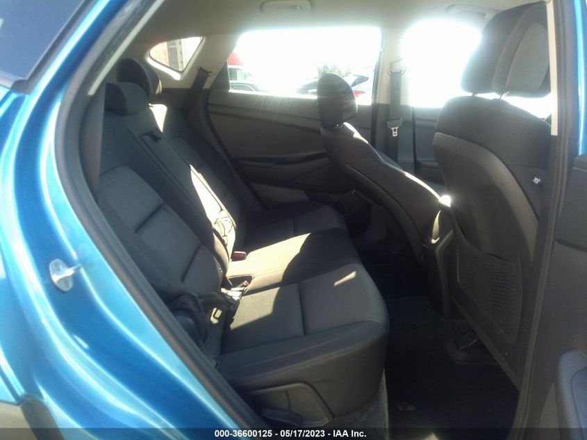 2017 HYUNDAI TUCSON SE - KM8J23A44HU575574