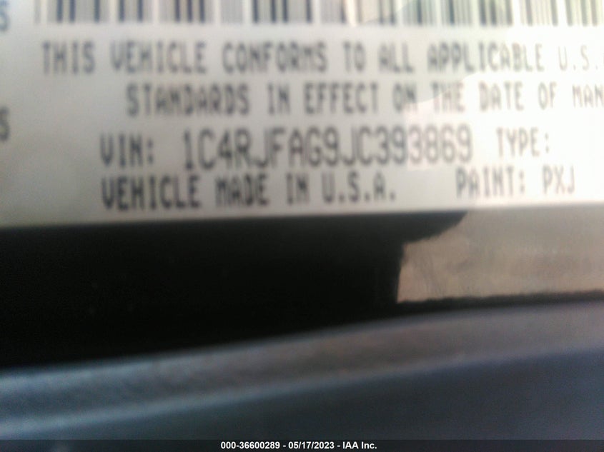 VIN 1C4RJFAG9JC393869 2018 JEEP GRAND CHEROKEE UPLAND