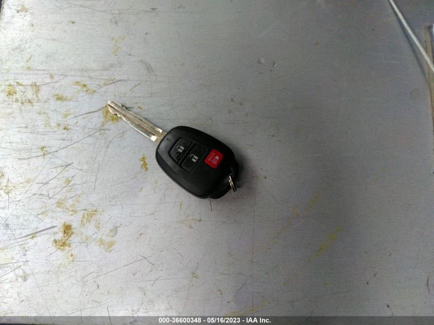 2016 TOYOTA RAV4 LE - JTMZFREV0GJ096375