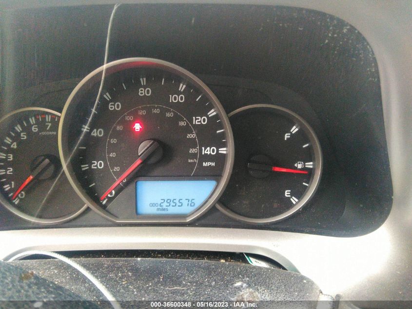 2016 TOYOTA RAV4 LE - JTMZFREV0GJ096375
