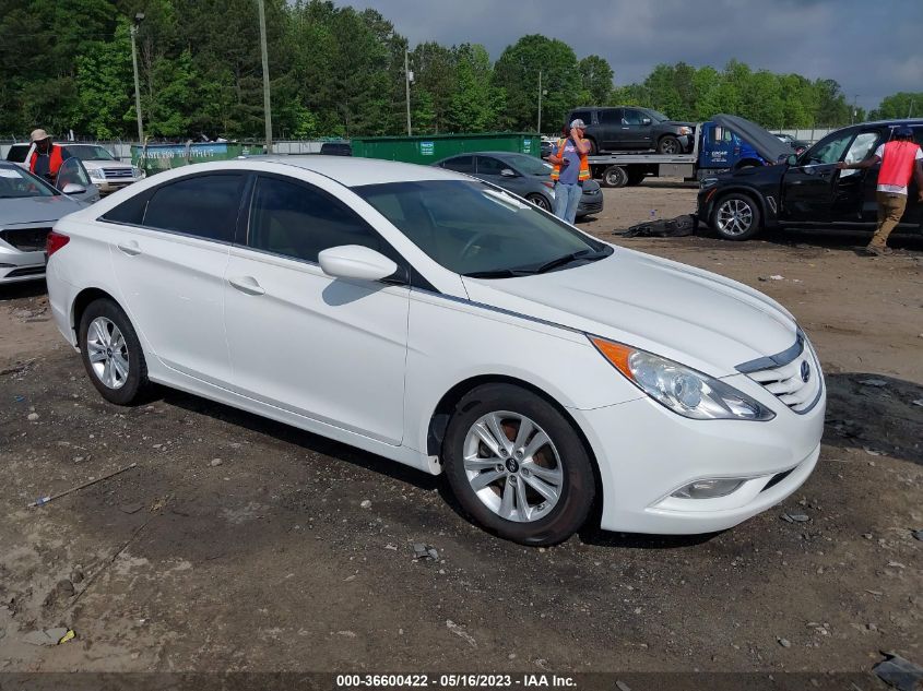 2013 HYUNDAI SONATA GLS - 5NPEB4AC3DH747777