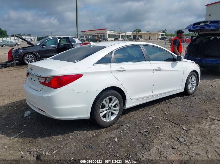 2013 HYUNDAI SONATA GLS - 5NPEB4AC3DH747777