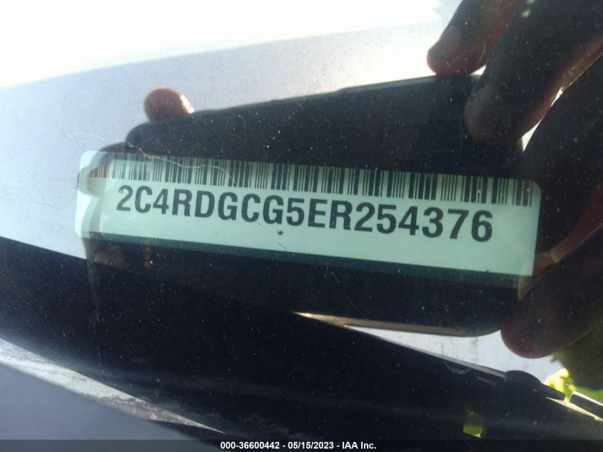 2014 DODGE GRAND CARAVAN SXT - 2C4RDGCG5ER254376