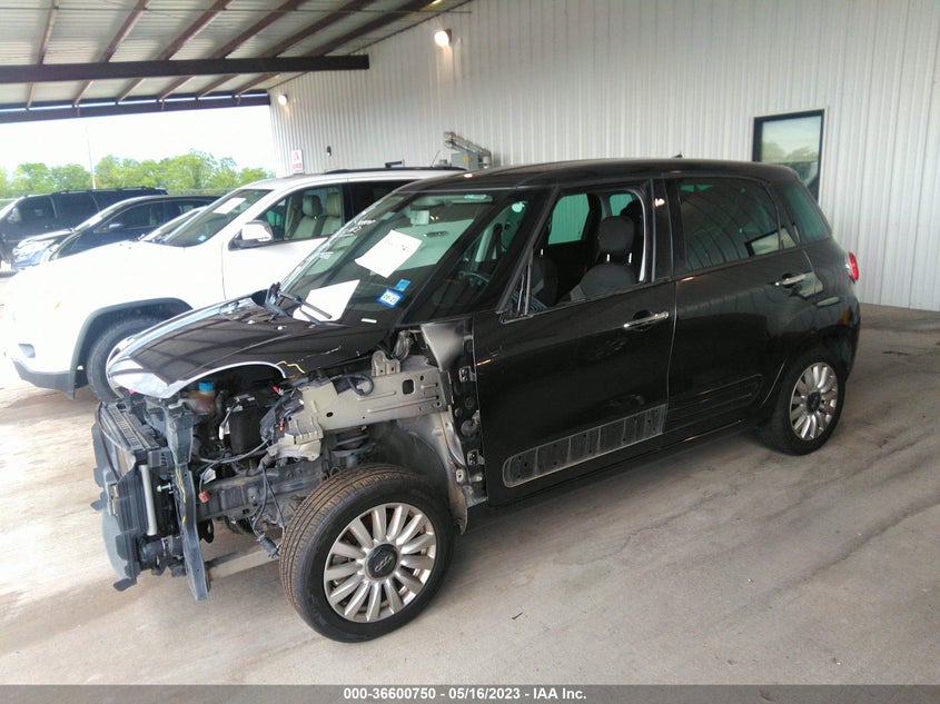 VIN ZFBCFAAH5HZ038579 2017 FIAT 500L POP