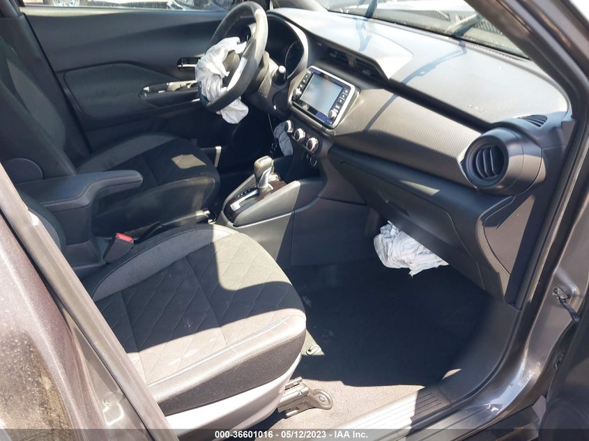VIN 3N1CP5BV3LL523795 2020 NISSAN KICKS S